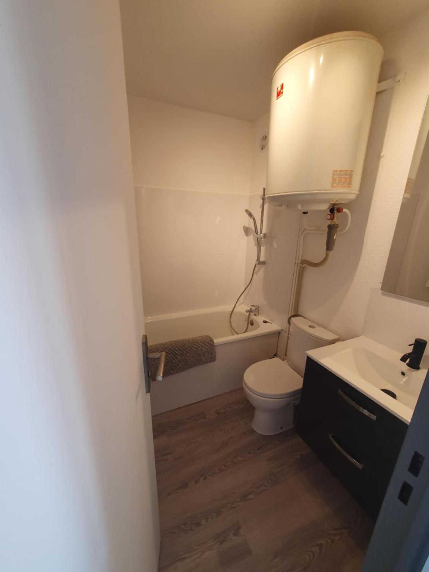 Les Terrasses De La Baronnie Appartement Climatise Avec 1 Chambre Et Piscine Ouverte Du 28 Mai 2025 Au 28 Septembre 2025 勒格罗-迪鲁瓦 外观 照片